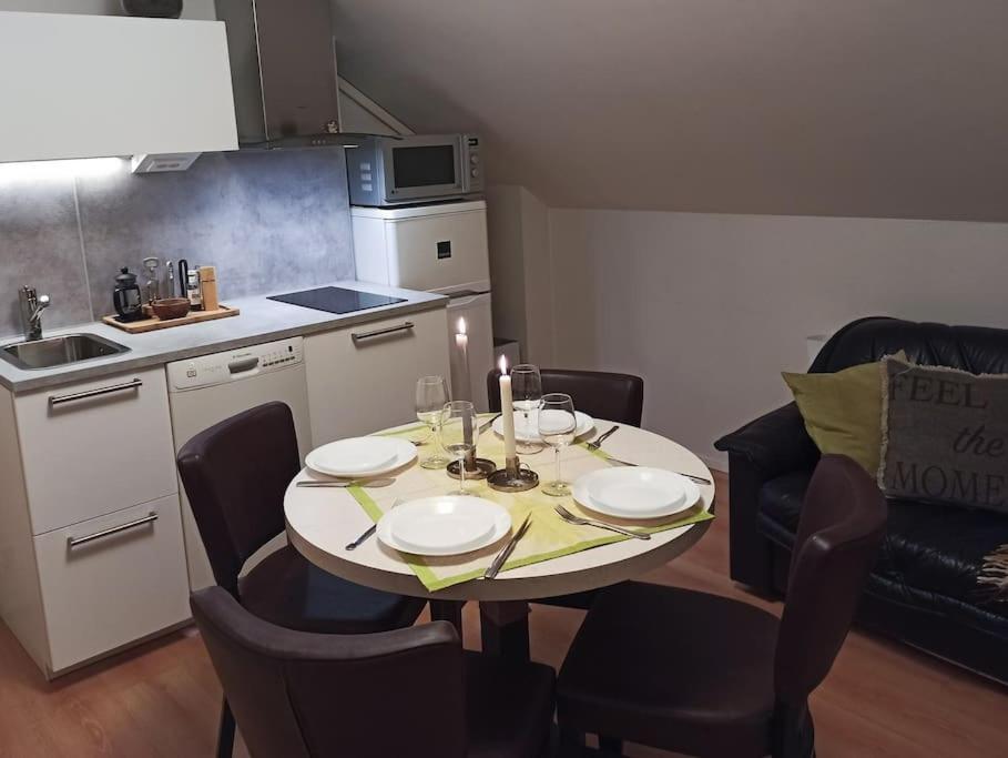Cosy Loft Lägenhet Helsingfors Exteriör bild
